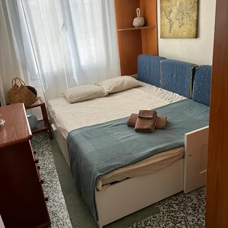 Przy Morzu W Z 3 Sypialniami W Pobliżu Barów I Restauracji