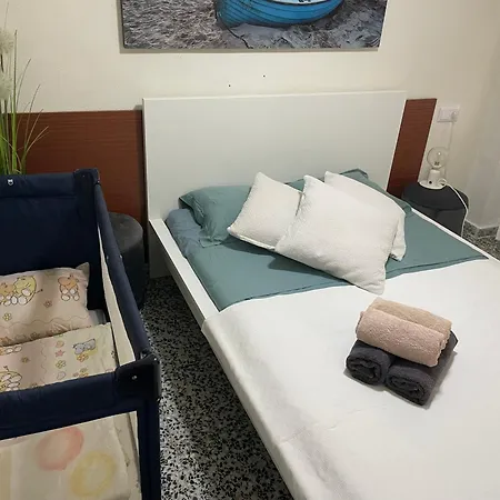 Przy Morzu W Z 3 Sypialniami W Pobliżu Barów I Restauracji