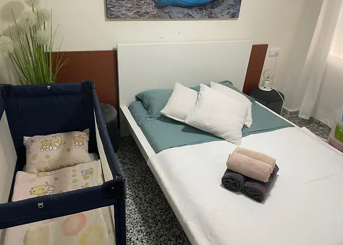 Przy Morzu W Z 3 Sypialniami W Pobliżu Barów I Restauracji